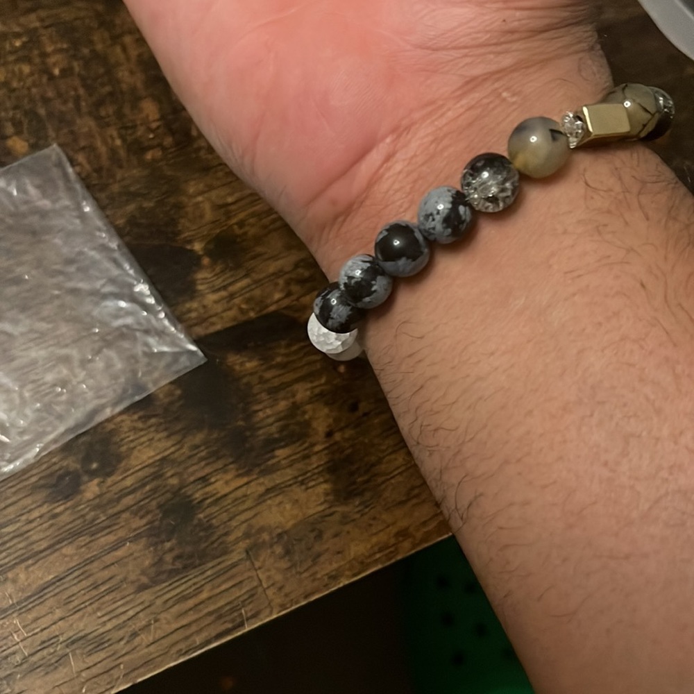 Beaded bracelets - Picture 3 of 3